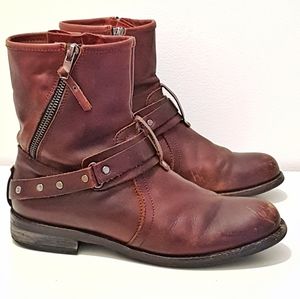 Burgundy leather ankle boots, Softmoc size 8